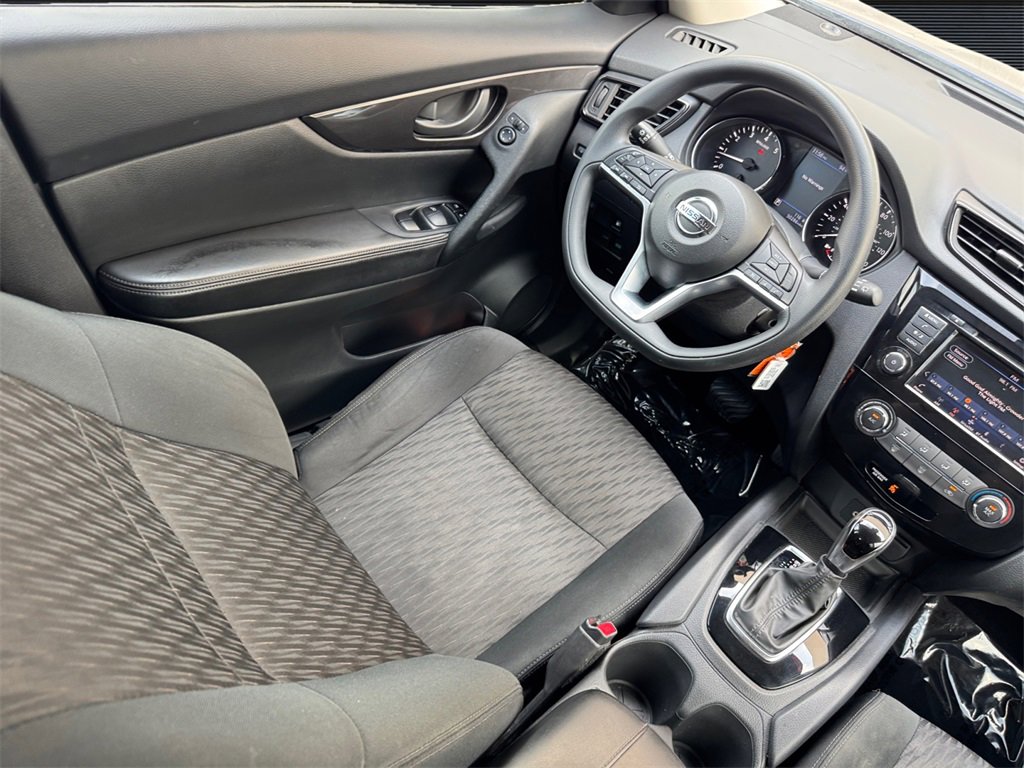 Used 2020 Nissan Rogue S image 15