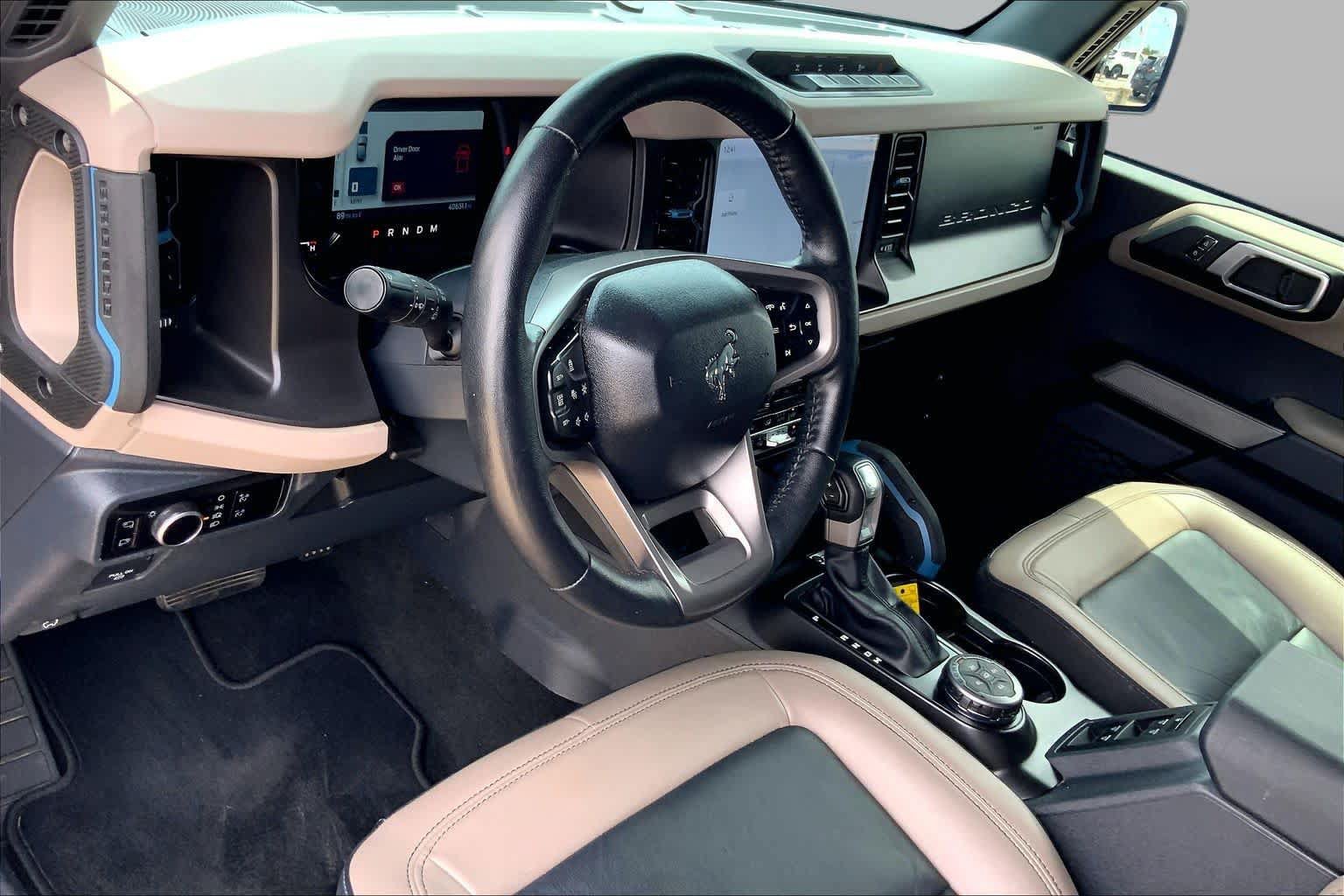 Used 2023 Ford Bronco Wildtrak AWD/4WD image 17