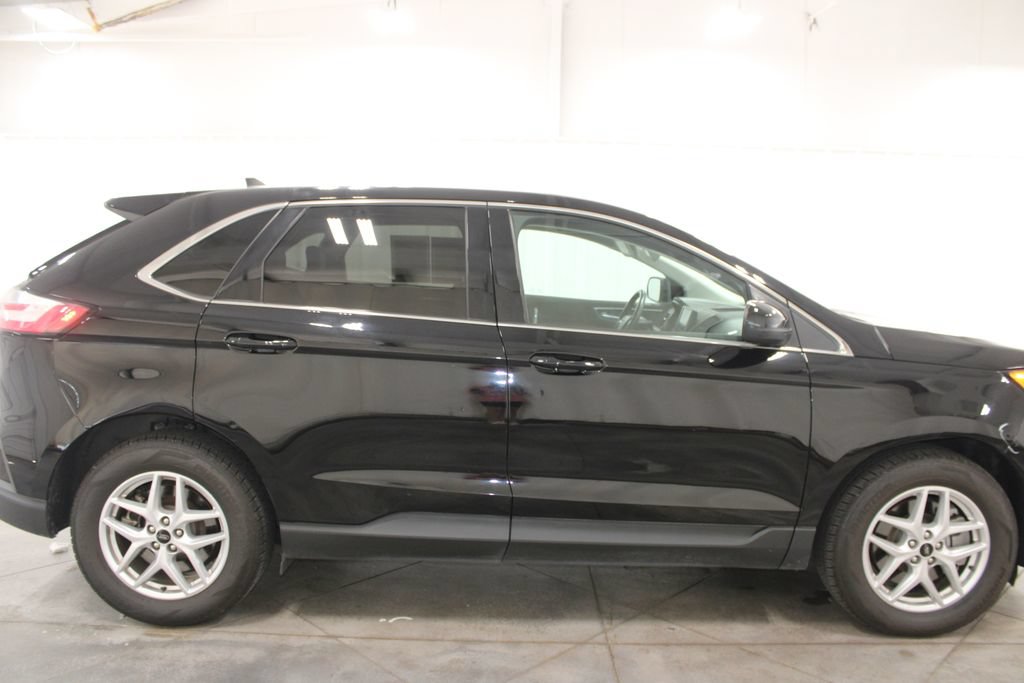 Used 2024 Ford Edge SEL AWD/4WD image 11
