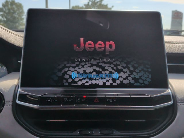 Used 2023 Jeep Compass Limited w/ Sun and Sound Group AWD/4WD image 20
