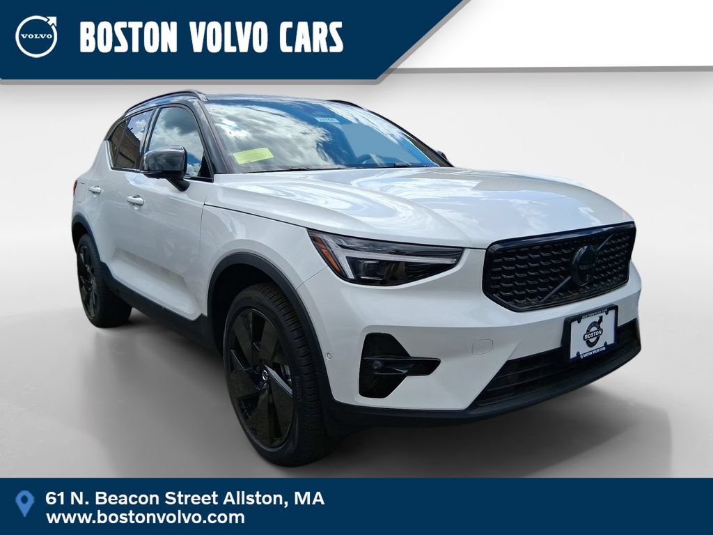 New 2026 Volvo XC40 B5 Ultra w/ Protection Package Premier
