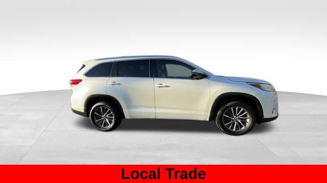 Used 2017 Toyota Highlander XLE image 10