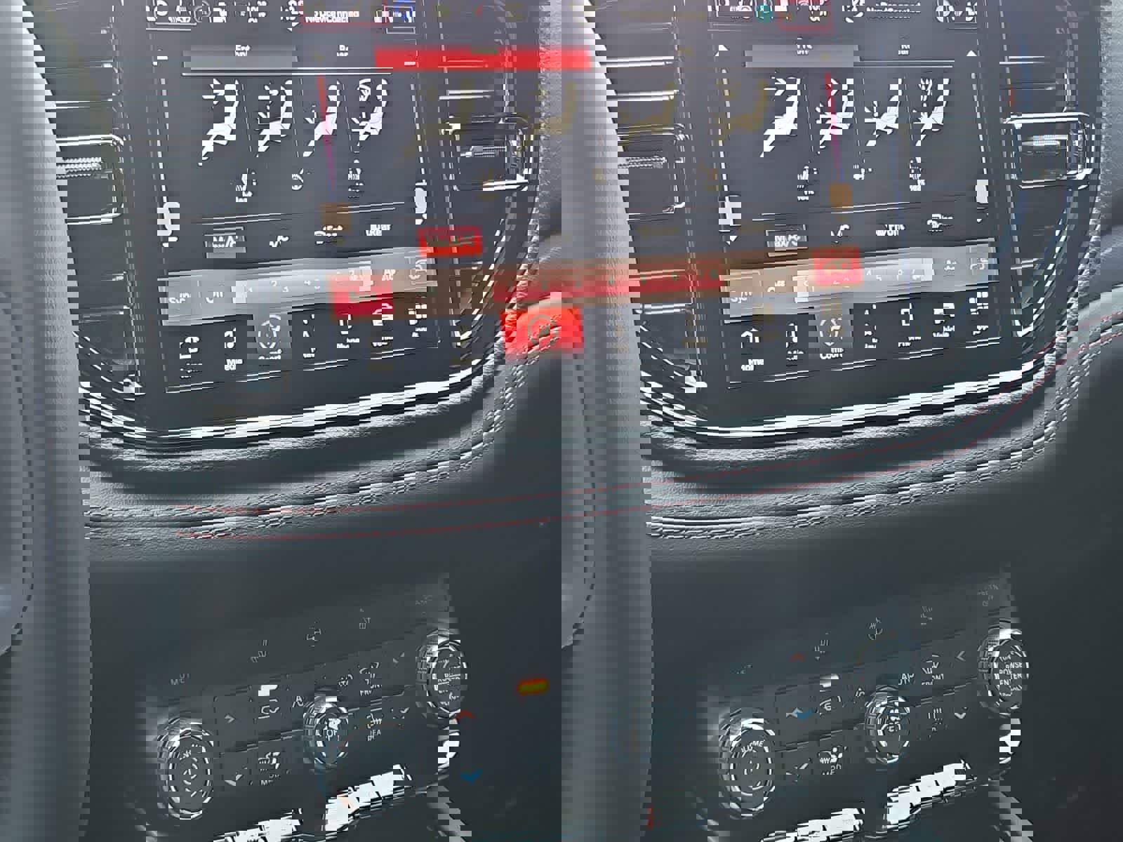 Certified 2025 Dodge Durango GT w/ Blacktop Package image 28