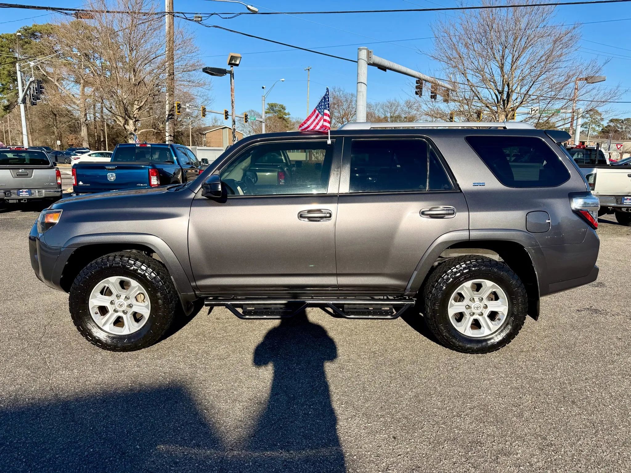 Used 2015 Toyota 4Runner SR5 image 2
