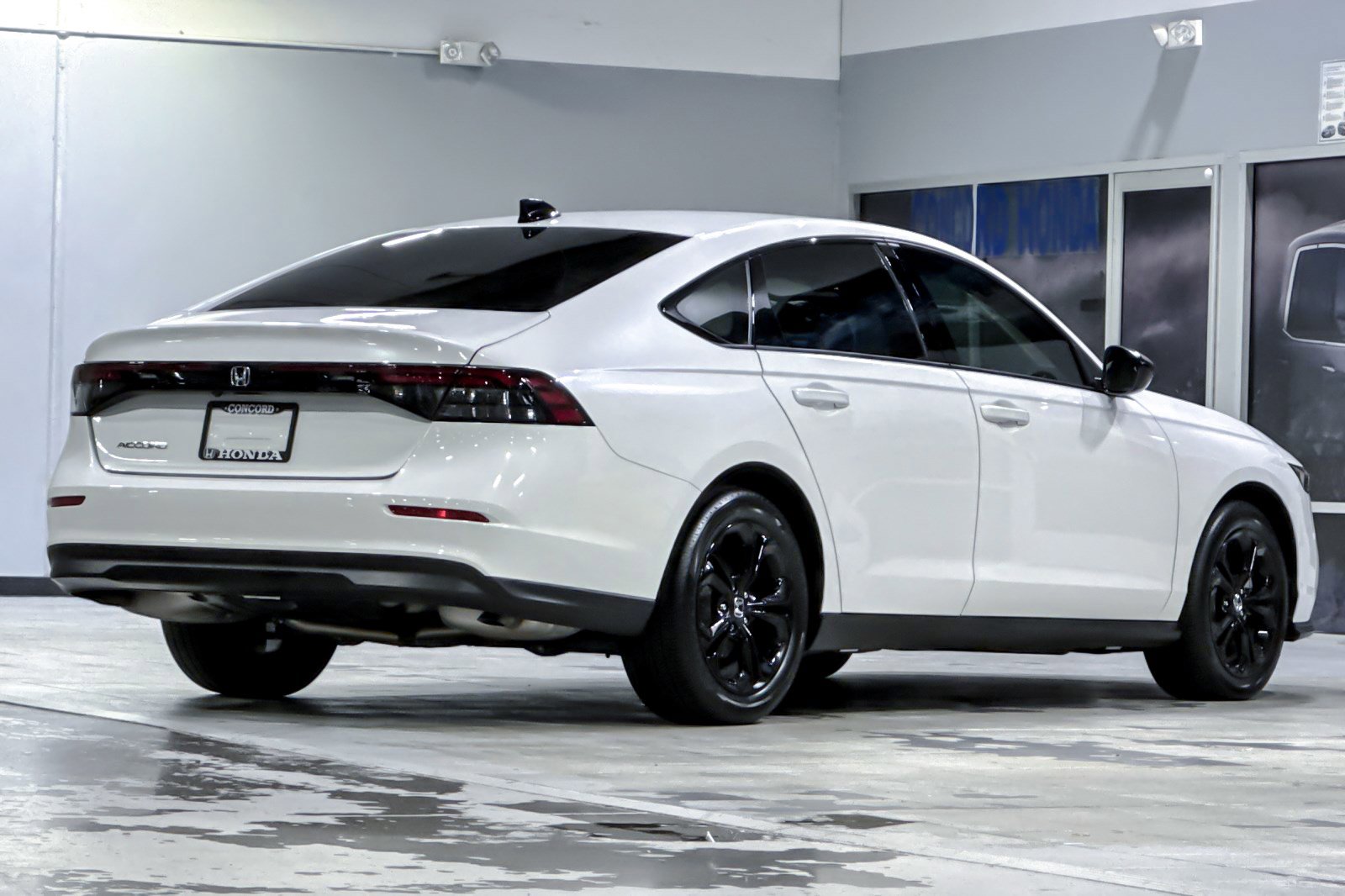 Used 2025 Honda Accord SE image 8