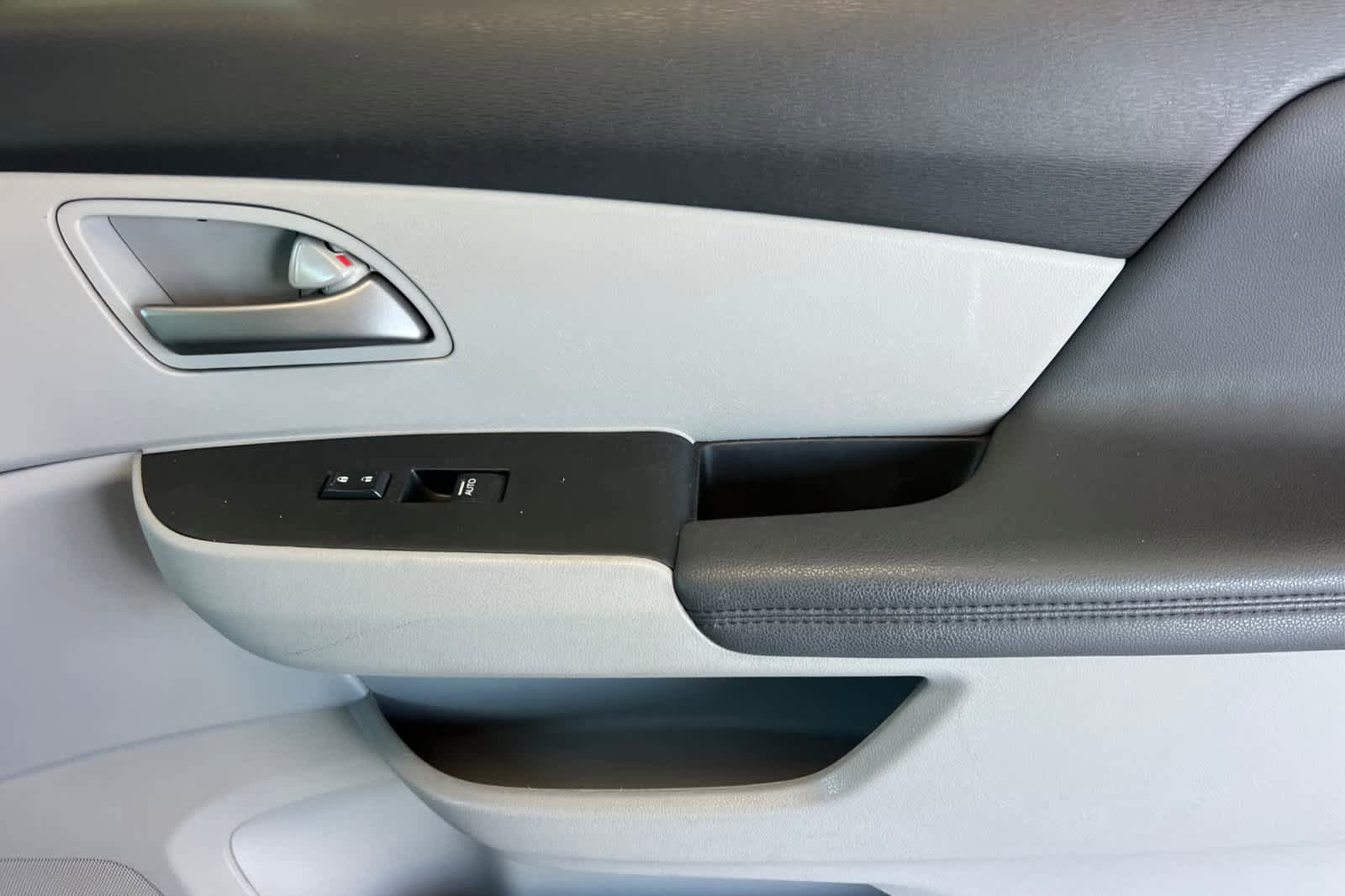 Used 2012 Honda Odyssey EX-L image 20