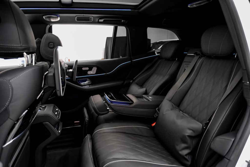 Used 2026 Mercedes-Benz Maybach GLS 600 4MATIC image 42