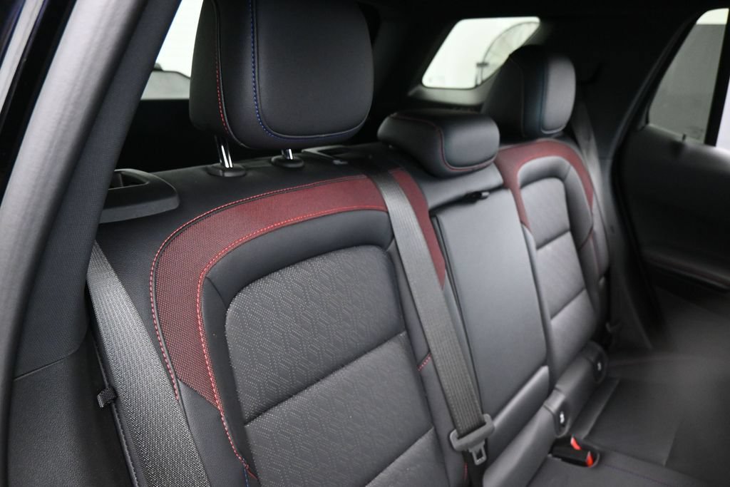 Used 2025 Chevrolet Equinox RS FWD image 39