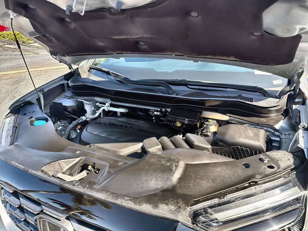 Certified 2023 Honda Passport TrailSport image 30