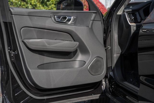 New 2026 Volvo XC60 B5 Plus w/ Protection Package Premier image 33