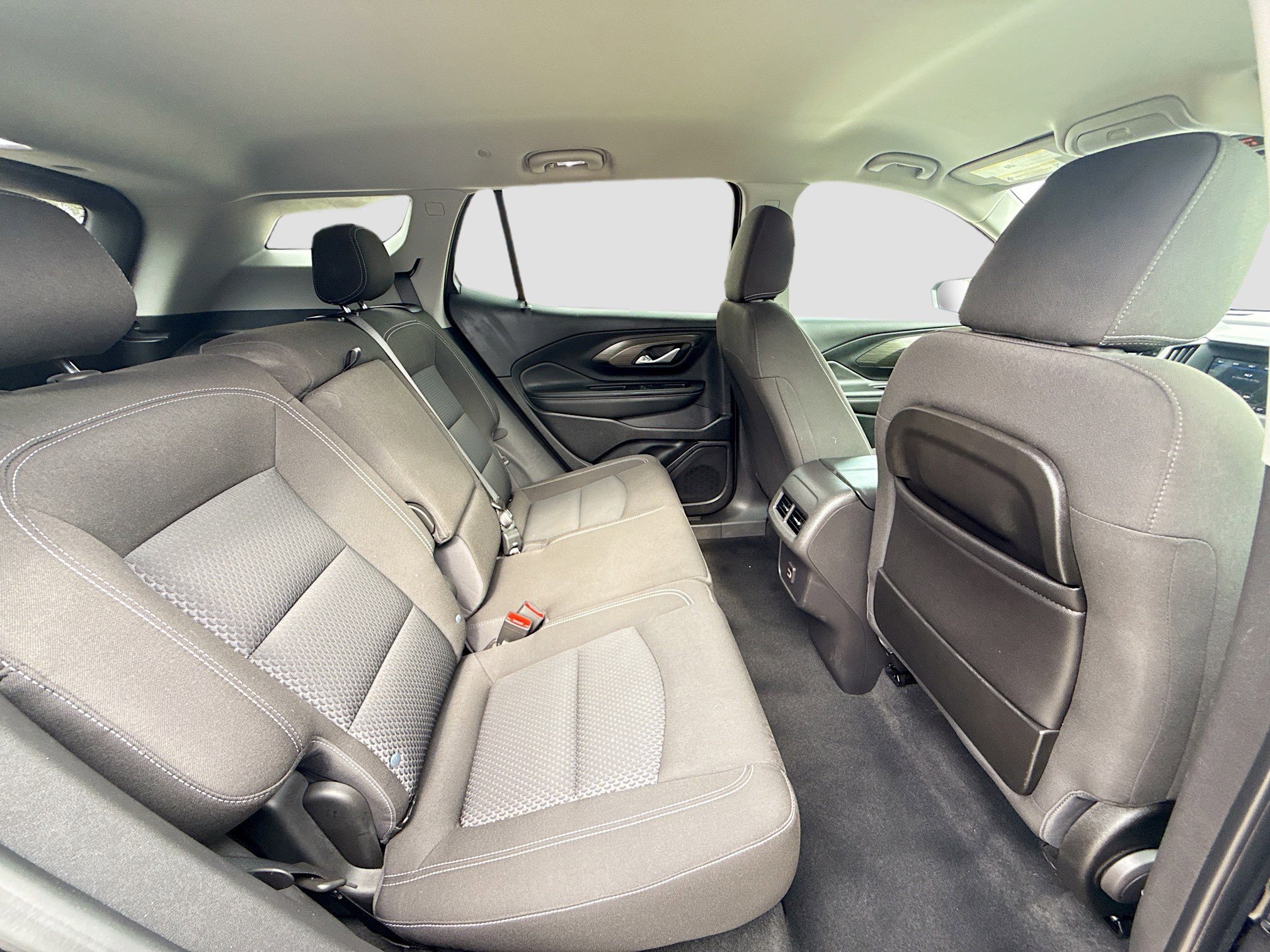 Used 2022 GMC Terrain SLE image 28