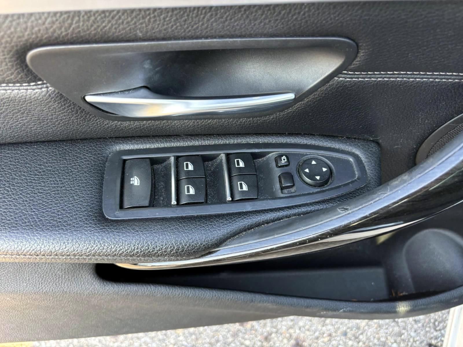 Used 2018 BMW 430i xDrive Convertible image 13