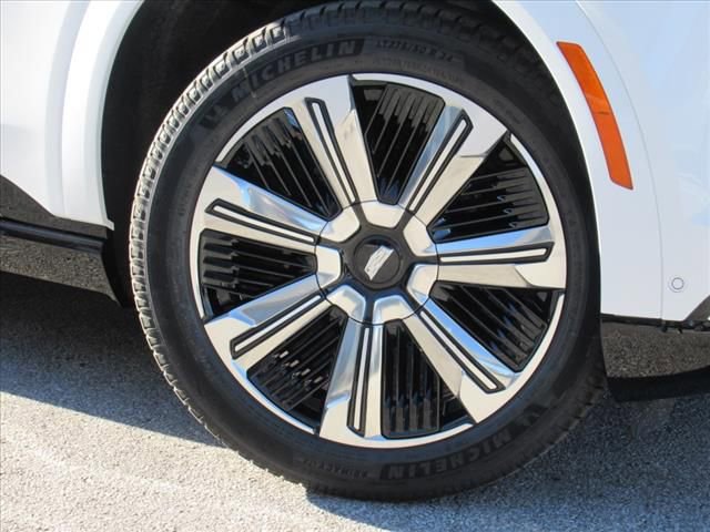 New 2025 Cadillac Escalade IQ Luxury 2 image 7