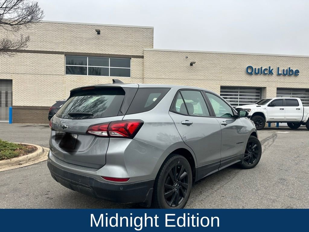 Used 2023 Chevrolet Equinox LS w/ Sport Edition image 6