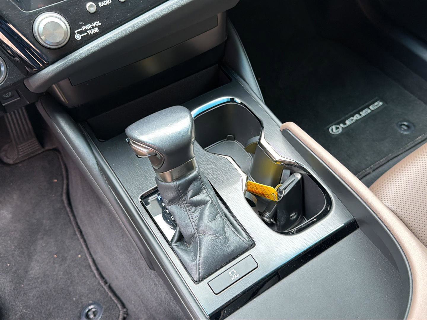 Used 2023 Lexus ES 350 w/ Accessory Package (Z2) image 23