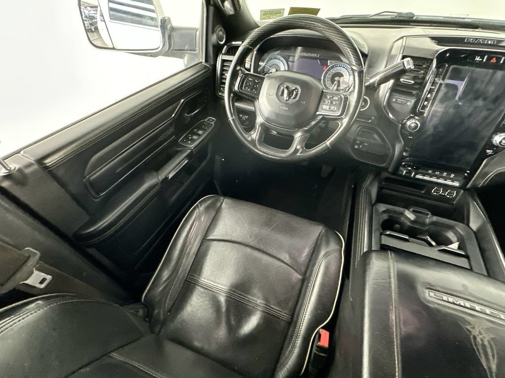 Used 2022 RAM 3500 Limited AWD/4WD image 9