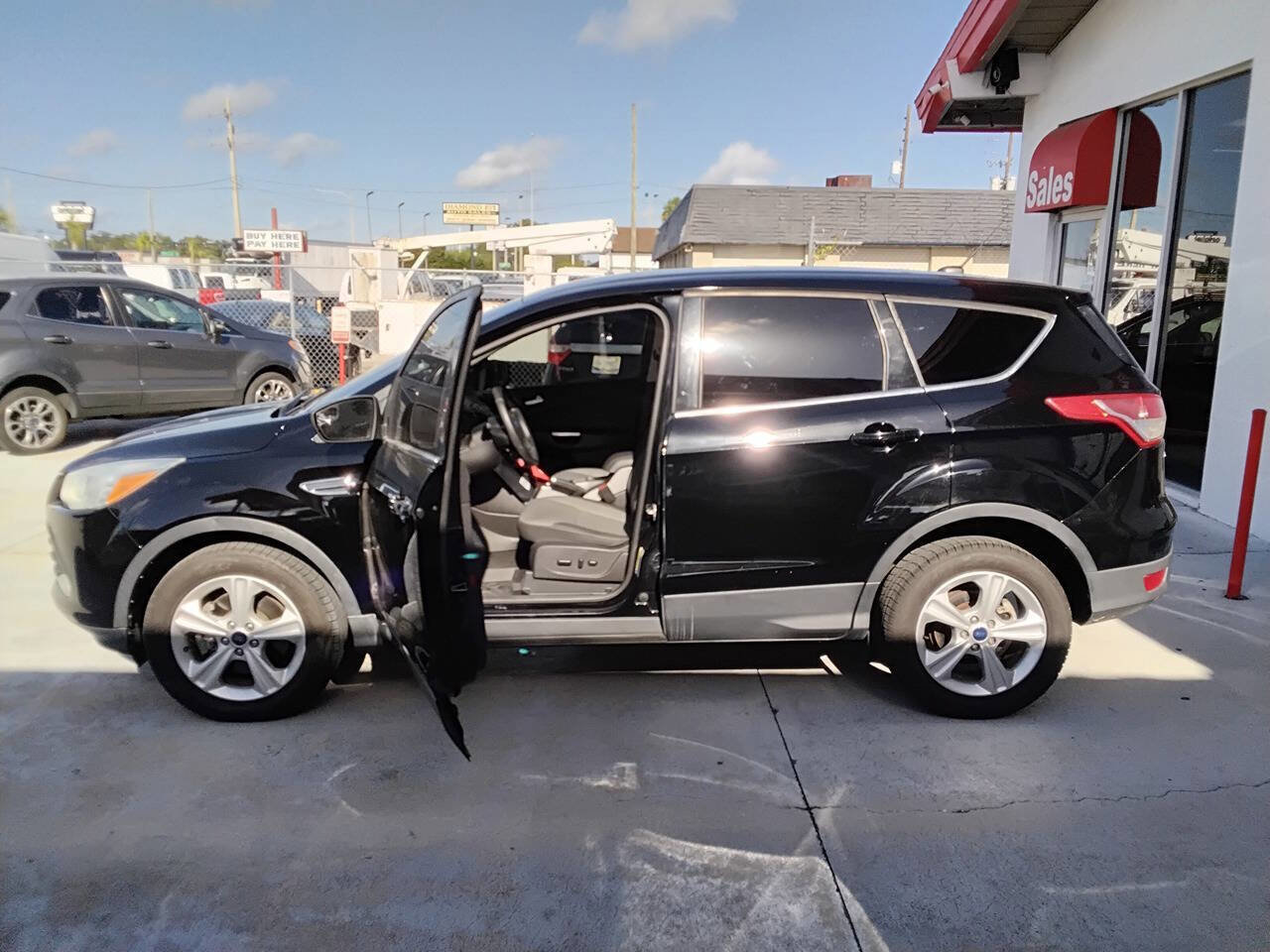 Used 2016 Ford Escape SE image 12