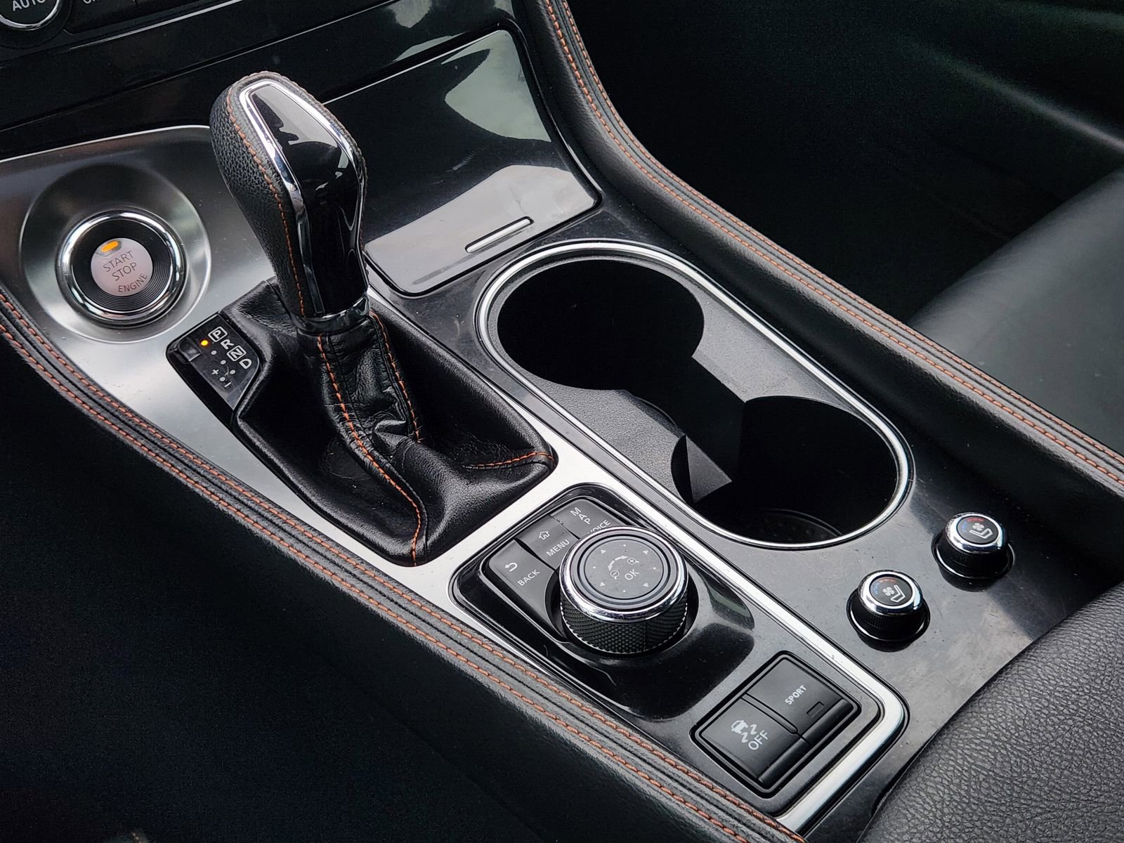 Used 2022 Nissan Maxima SR w/ Sport Mat Group image 20