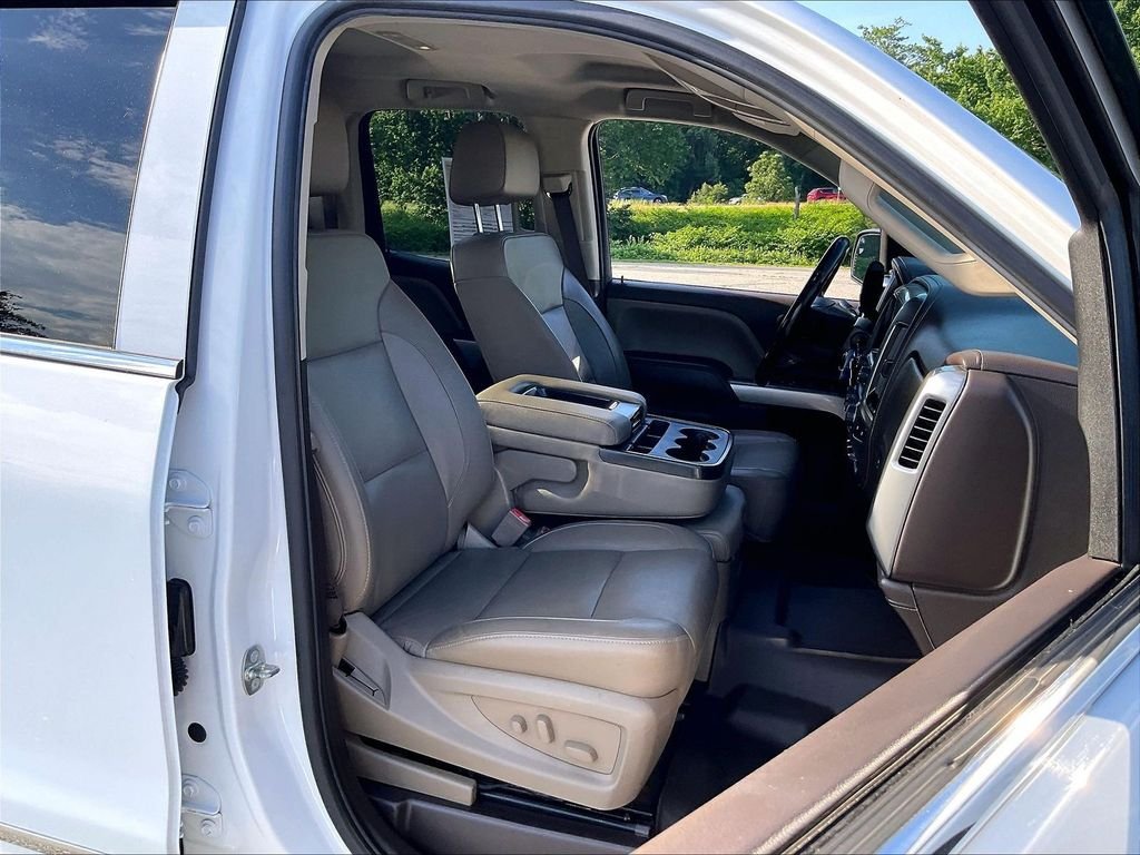 Used 2018 Chevrolet Silverado 1500 LTZ Z71 AWD/4WD image 11