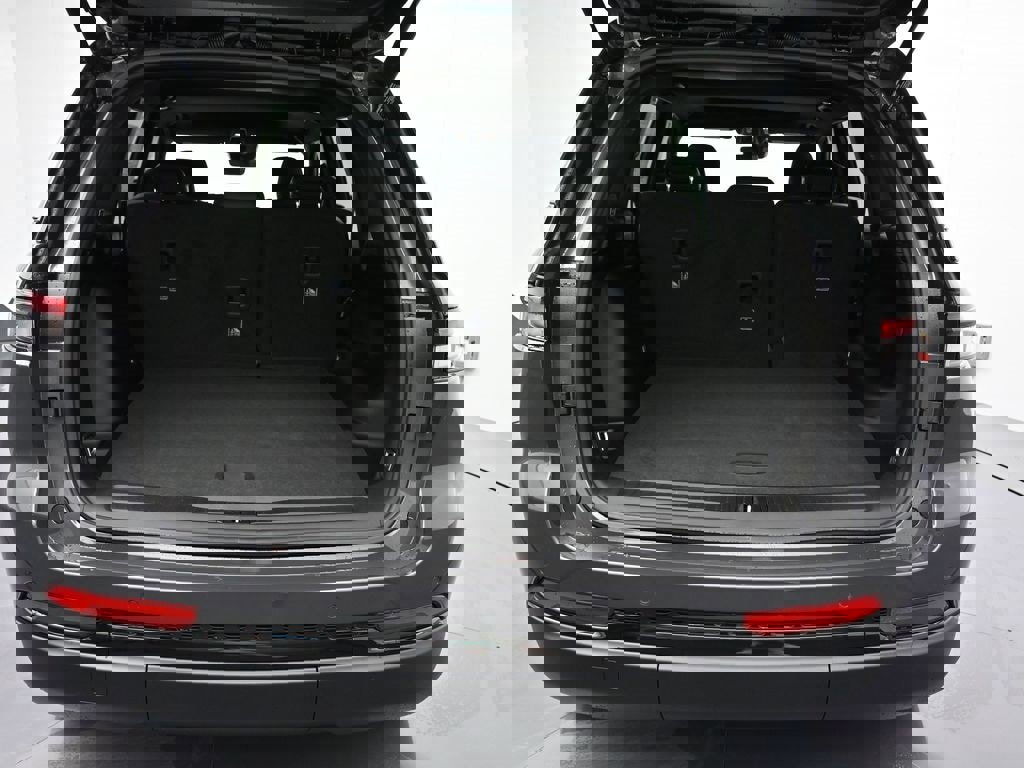 New 2025 Jeep Grand Cherokee Altitude image 22