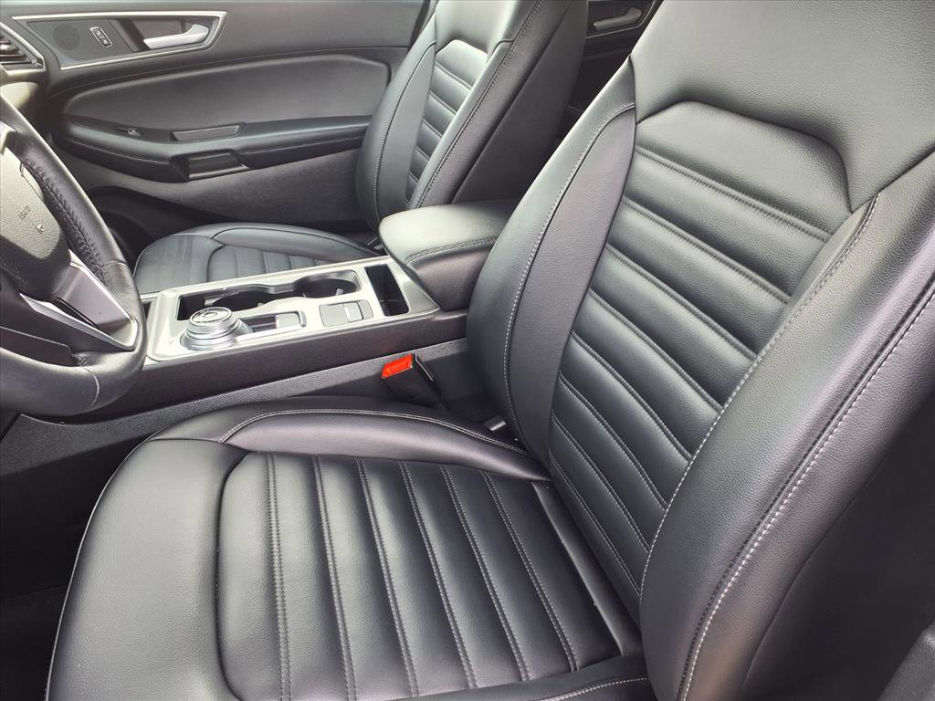 Certified 2024 Ford Edge SEL w/ Convenience Package image 3