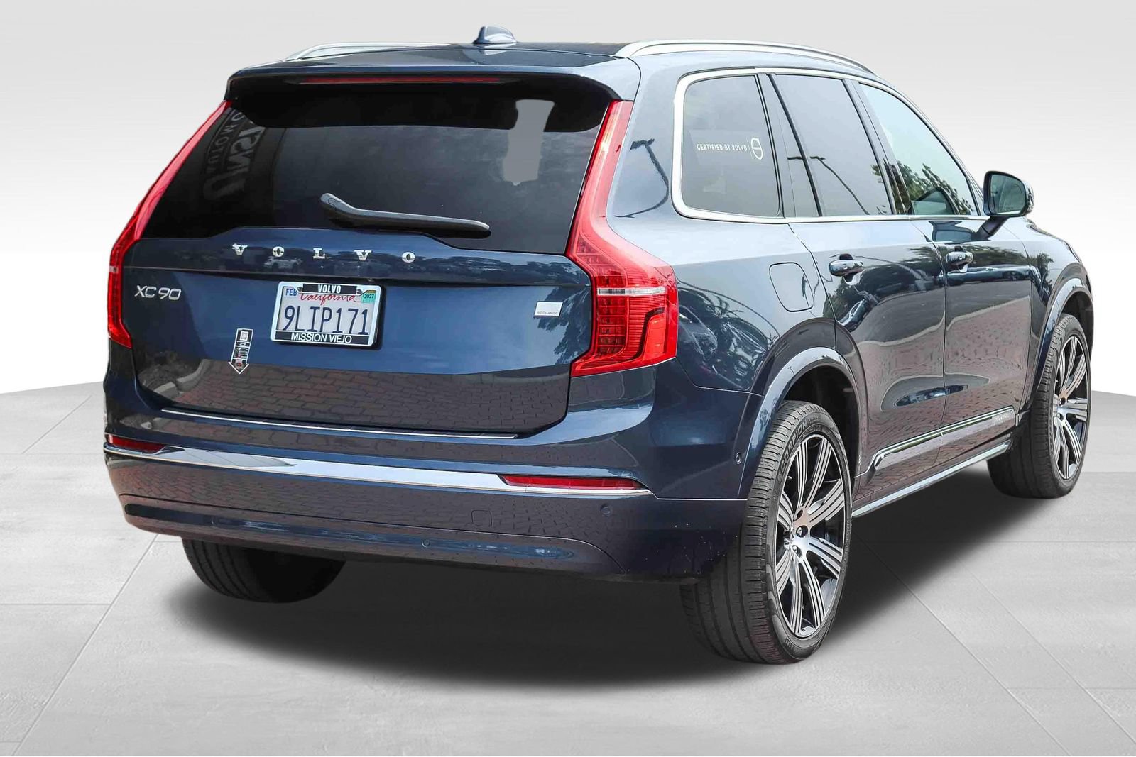 Used 2024 Volvo XC90 T8 Plus w/ Protection Package Premier AWD/4WD image 8