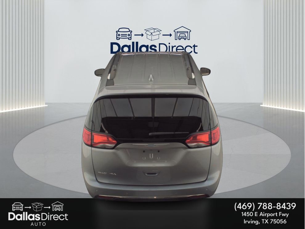 Used 2018 Chrysler Pacifica Touring-L FWD image 7