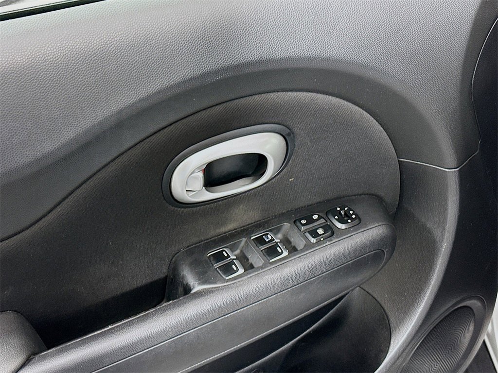 Used 2018 Kia Soul Base image 16