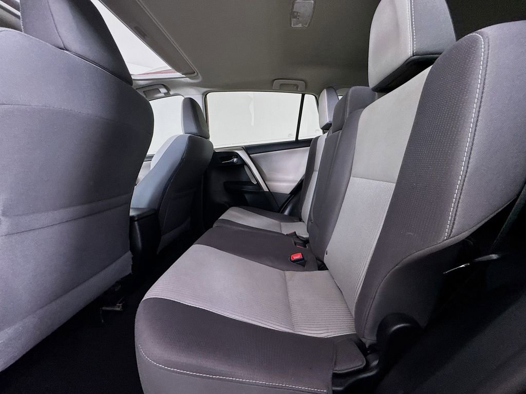 Used 2015 Toyota RAV4 XLE FWD image 29