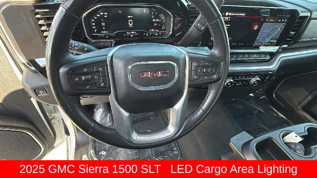 Used 2025 GMC Sierra 1500 SLT AWD/4WD image 18