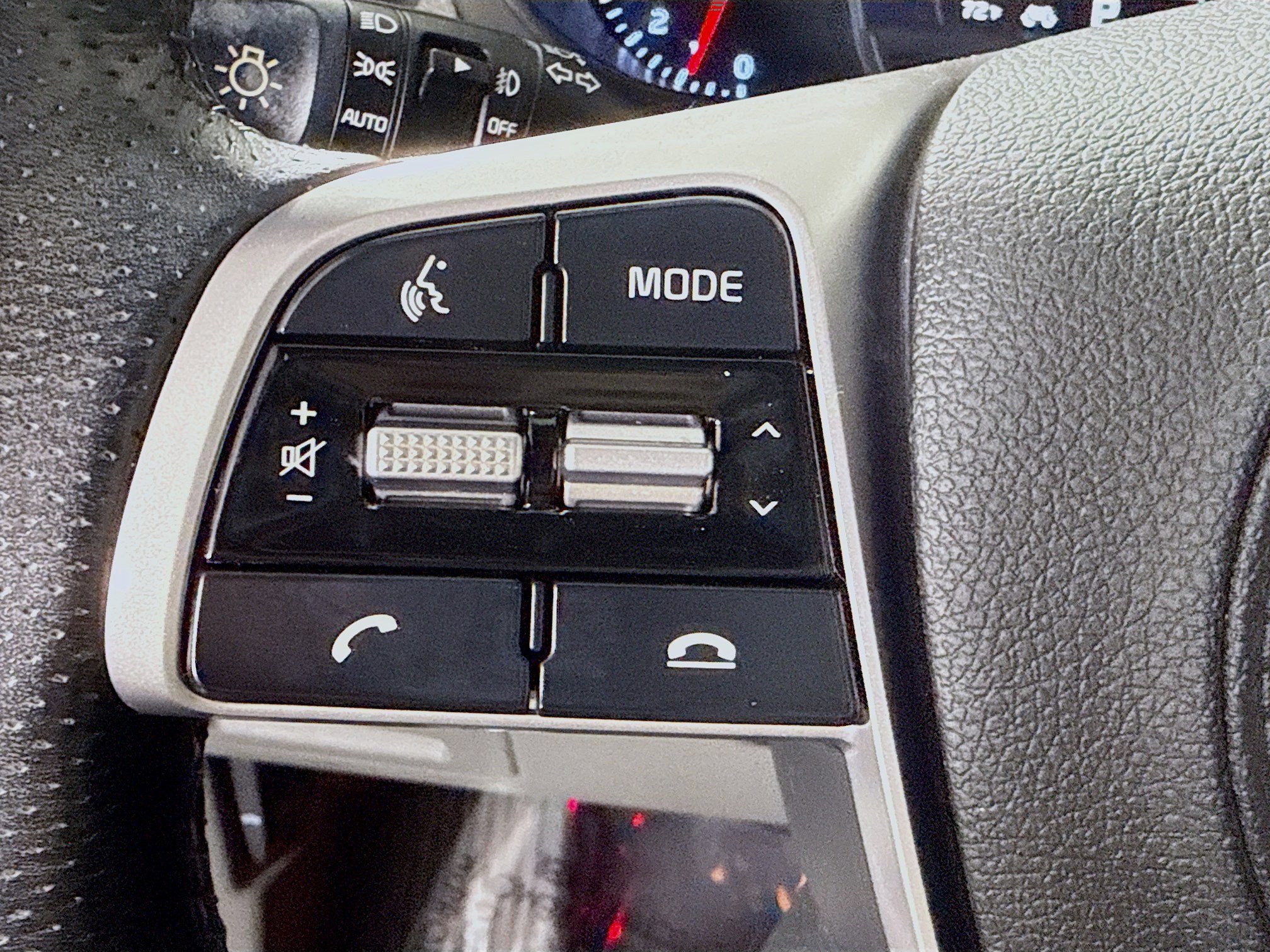 Used 2020 Kia Sorento SX image 14