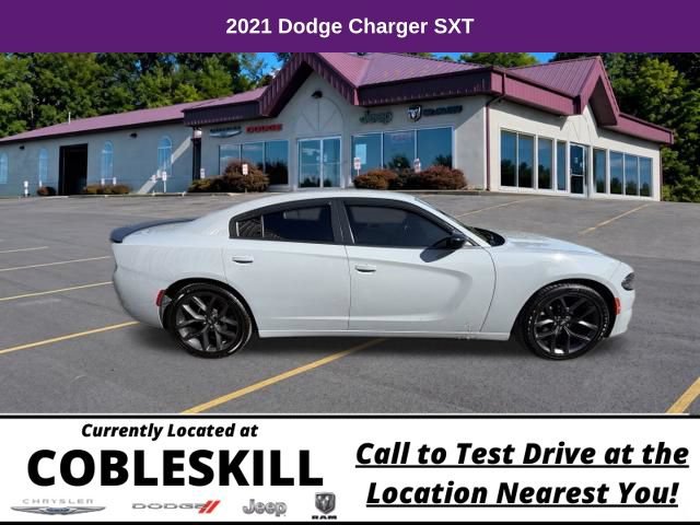 Used 2021 Dodge Charger SXT w/ Blacktop Package RWD image 3