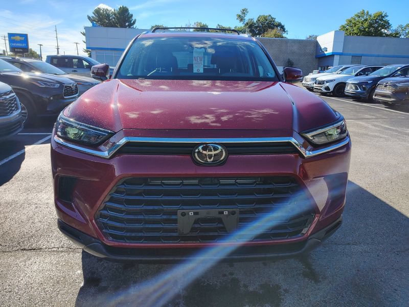Used 2024 Toyota Grand Highlander AWD Hybrid image 2