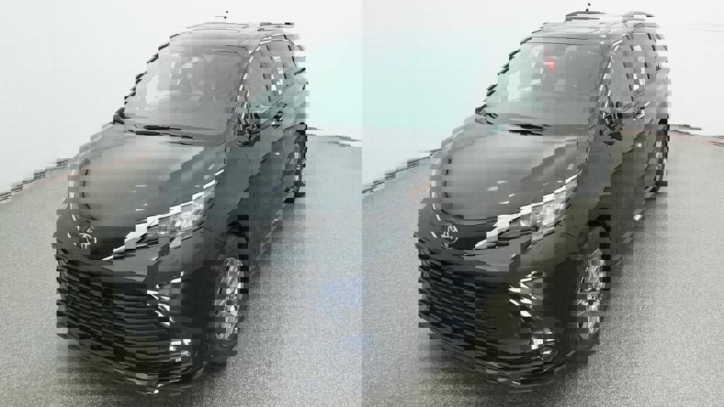 New 2026 Toyota Sienna XLE image 16