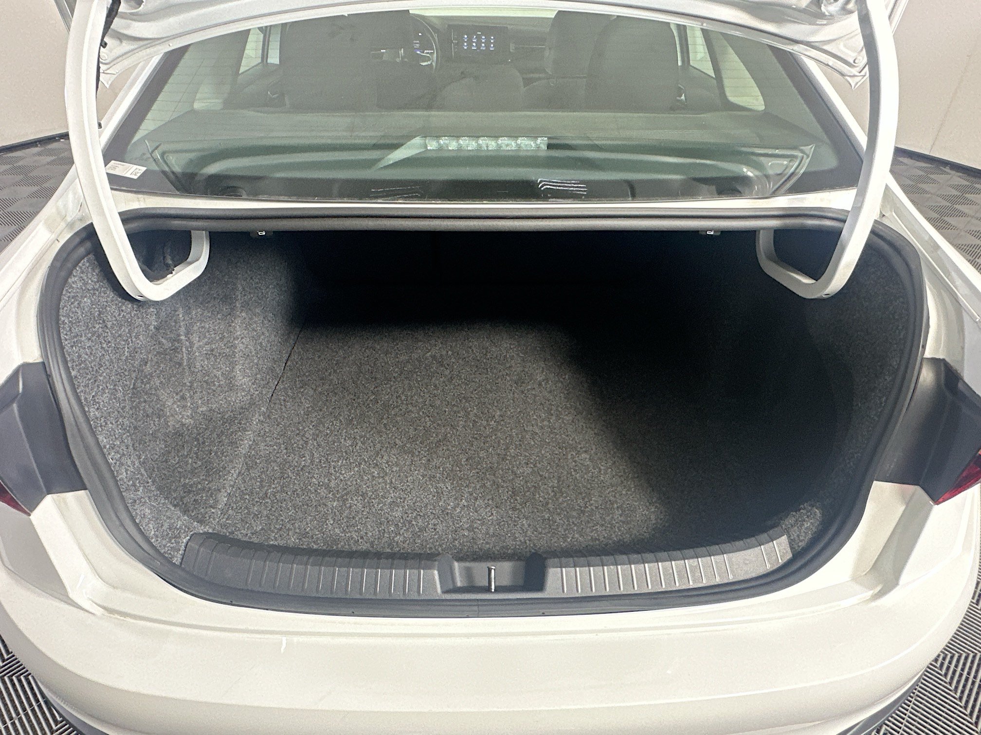 Used 2025 Volkswagen Jetta S FWD image 28