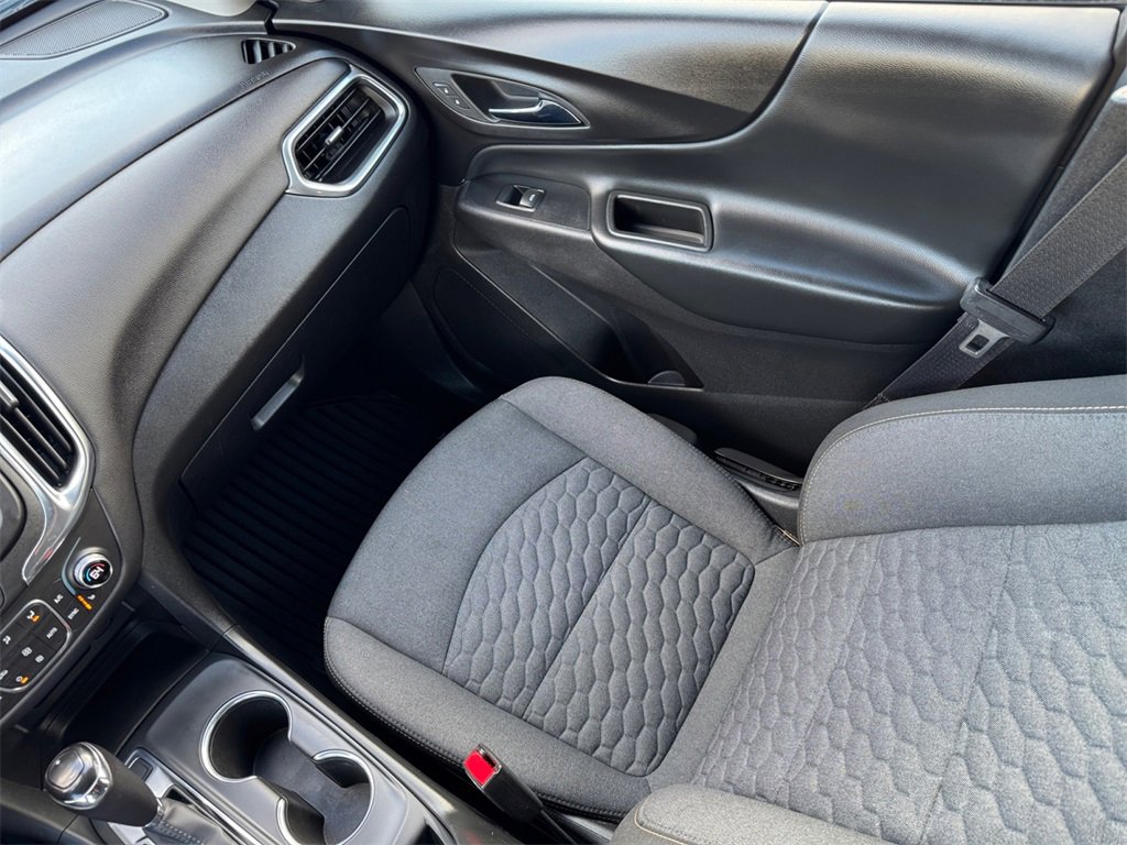 Used 2019 Chevrolet Equinox LT image 17