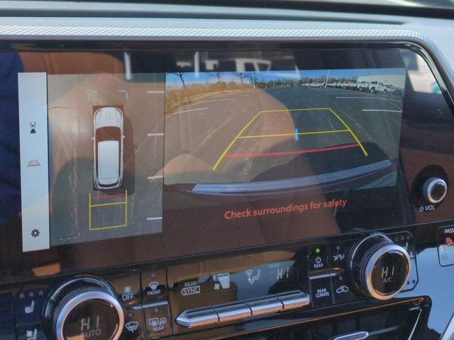 Used 2025 Toyota Highlander Platinum image 13