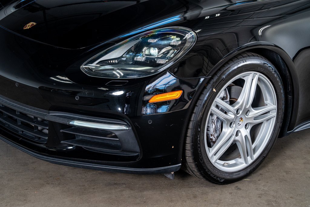 Used 2019 Porsche Panamera image 12