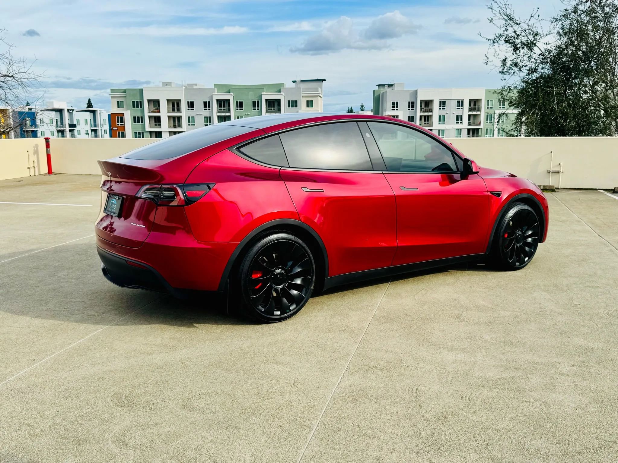 Used 2024 Tesla Model Y Performance image 5