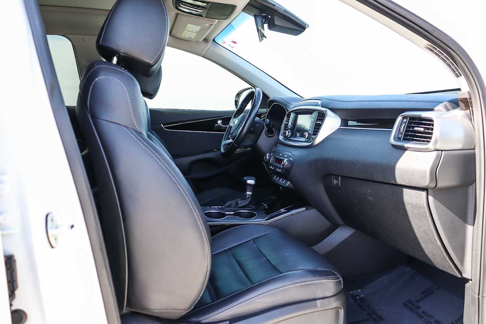 Used 2019 Kia Sorento EX image 23