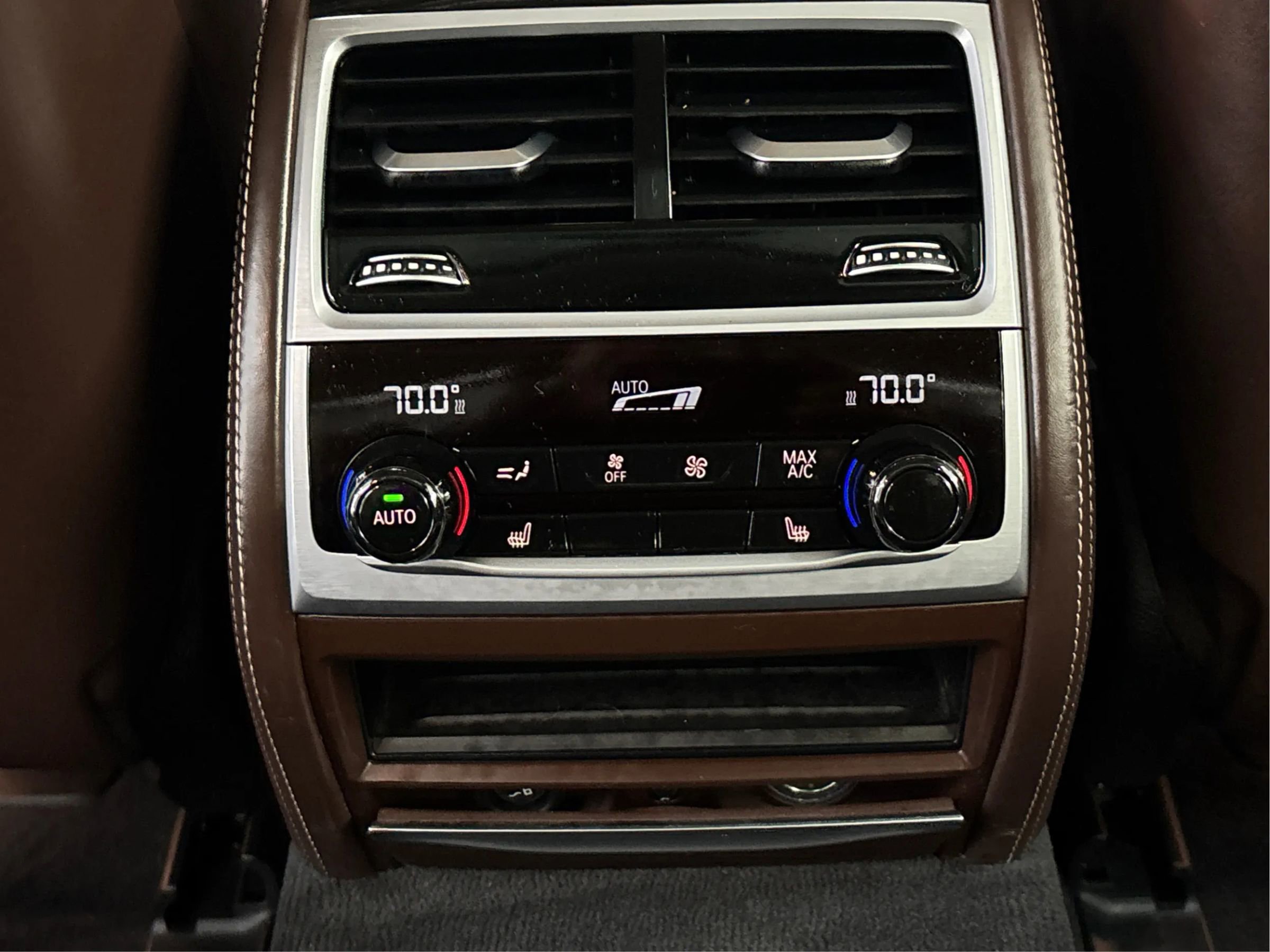 Used 2017 BMW 750i xDrive image 29