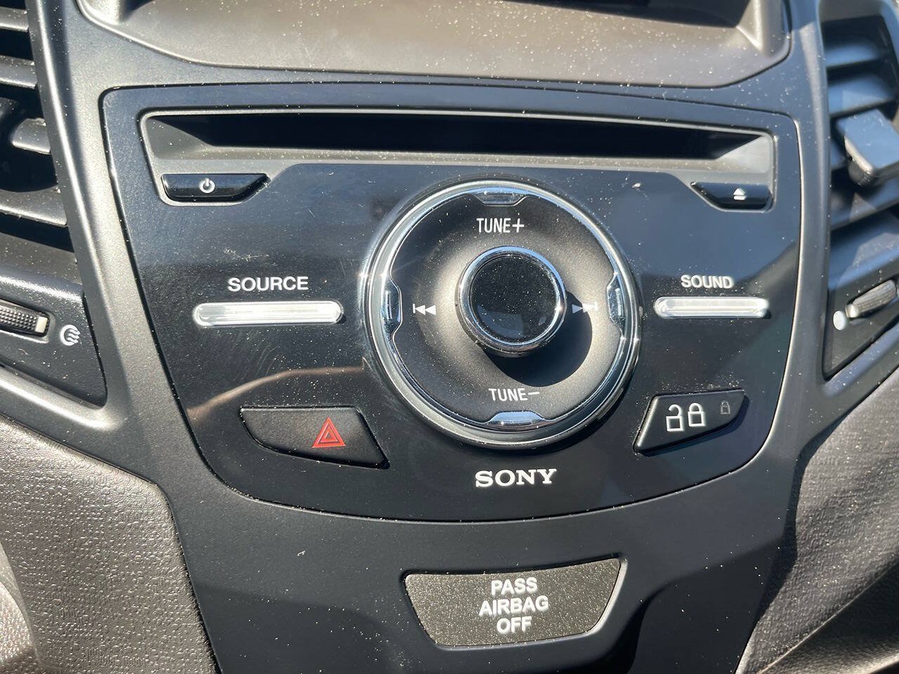 Used 2015 Ford Fiesta ST FWD image 13