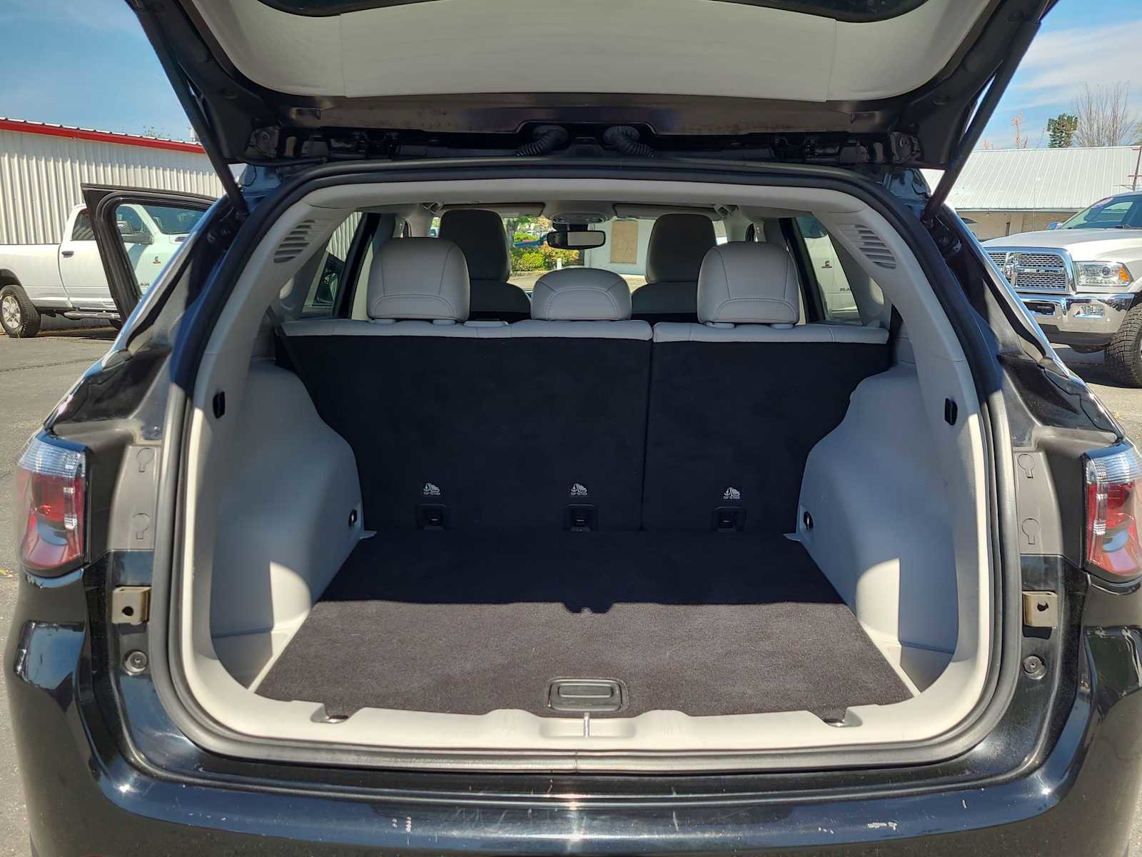 Used 2022 Jeep Compass Limited image 27