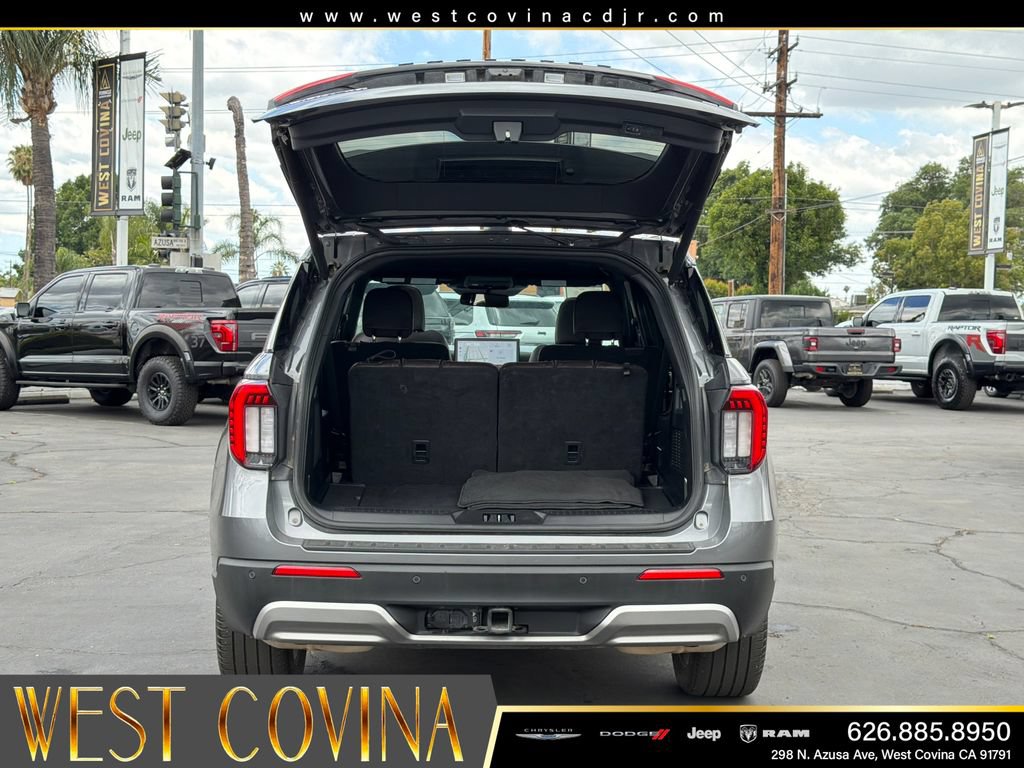 Used 2025 Ford Explorer Platinum w/ LUX Leather Package AWD/4WD image 25