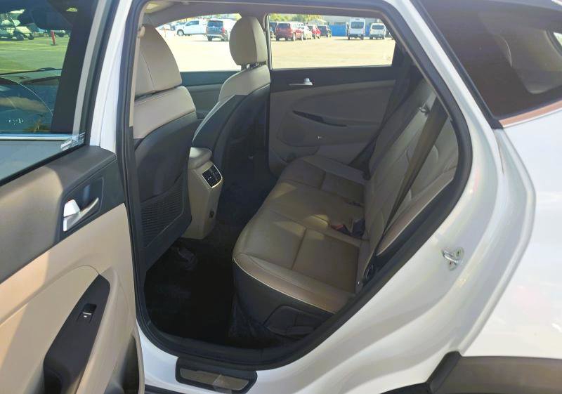 Used 2021 Hyundai Tucson Limited w/ Cargo Package image 7