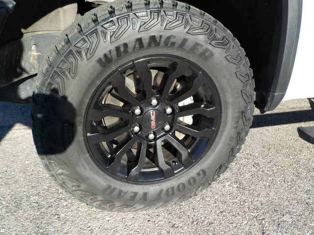 Used 2023 GMC Sierra 1500 AT4X AWD/4WD image 13