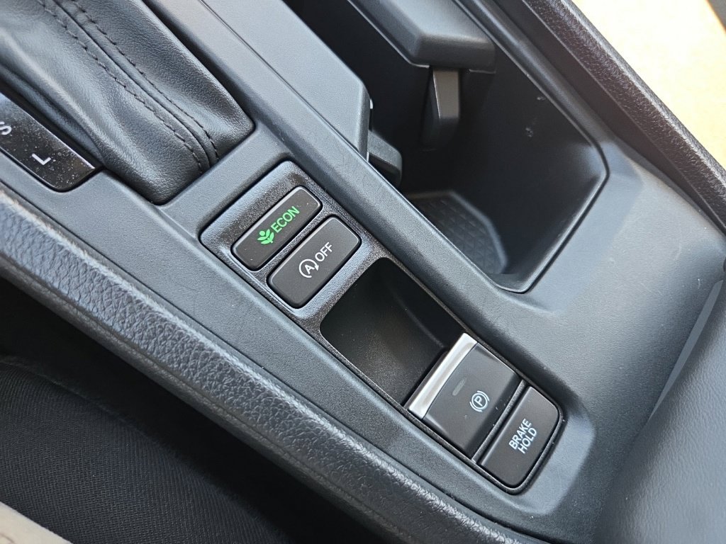Used 2023 Honda Accord LX image 41