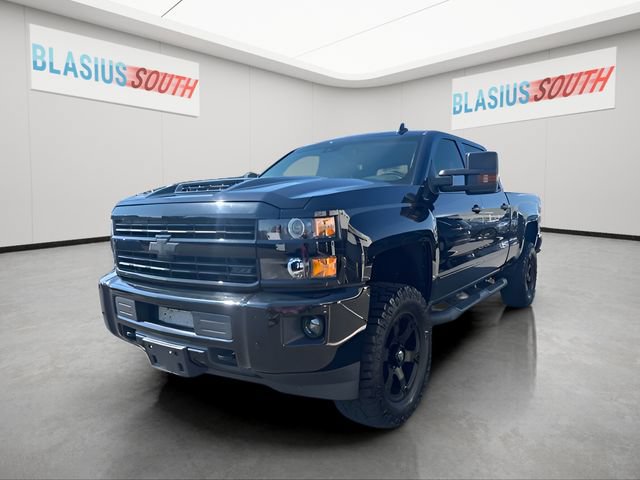Used 2017 Chevrolet Silverado 2500 LTZ w/ Midnight Edition AWD/4WD image 8