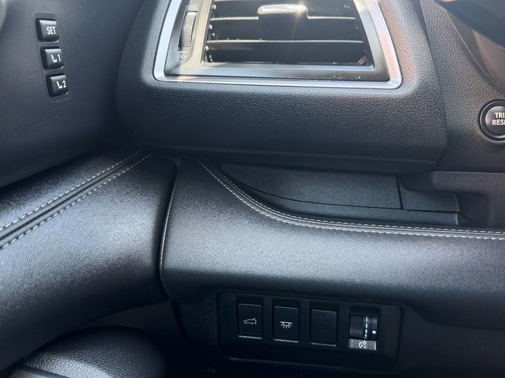 Used 2023 Subaru Ascent Limited AWD/4WD image 24