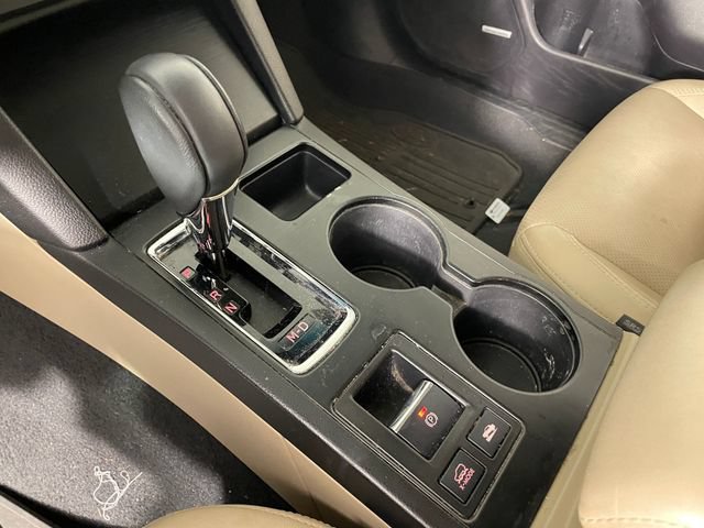 Used 2018 Subaru Outback 2.5i Limited AWD/4WD image 9